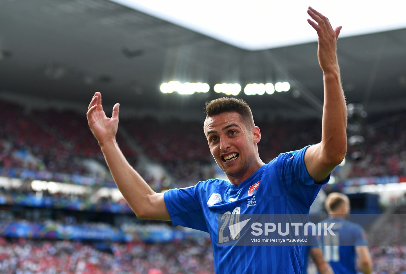 Football. UEFA Euro 2016, Wales vs. Slovakia