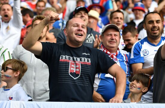 Football. UEFA Euro 2016, Wales vs. Slovakia