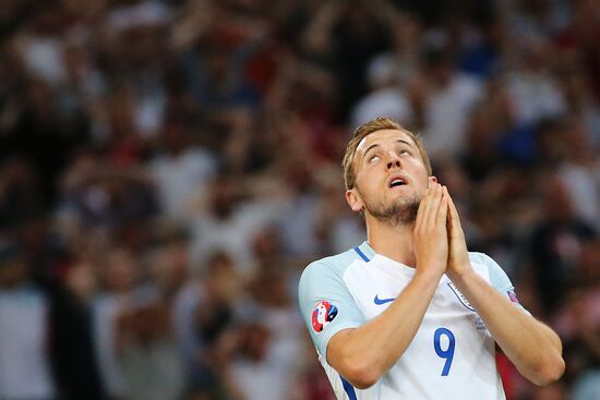 Football. UEFA Euro 2016. Russia vs. England
