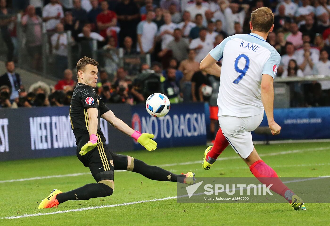 Football. UEFA Euro 2016. Russia vs. England