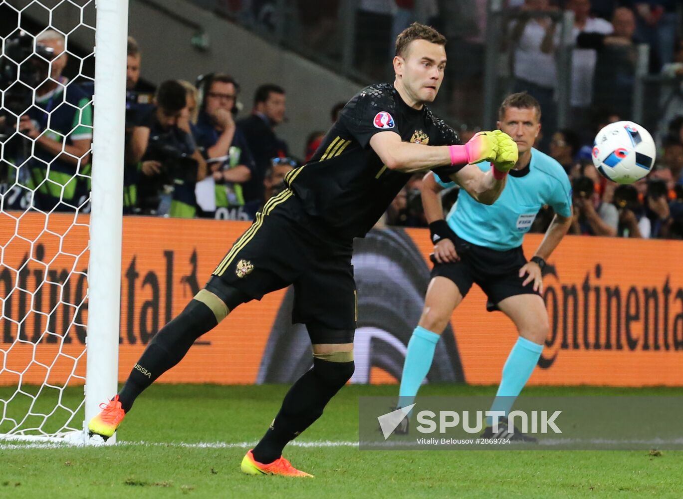 Football. UEFA Euro 2016. Russia vs. England