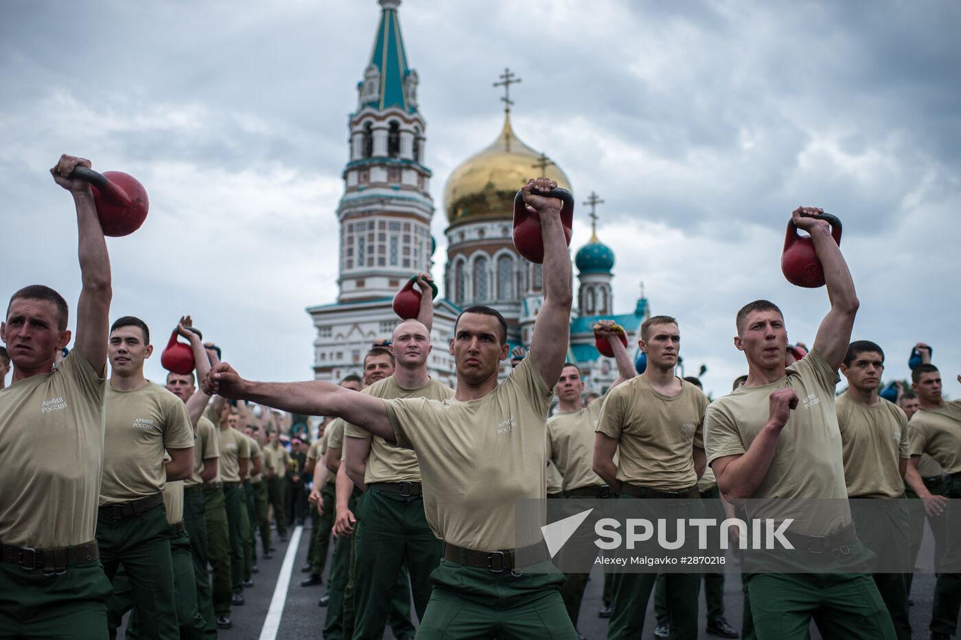 Graduation ceremony at Omsk Armor Engineering Institute