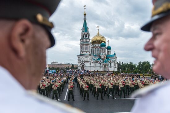 Graduation ceremony at Omsk Armor Engineering Institute