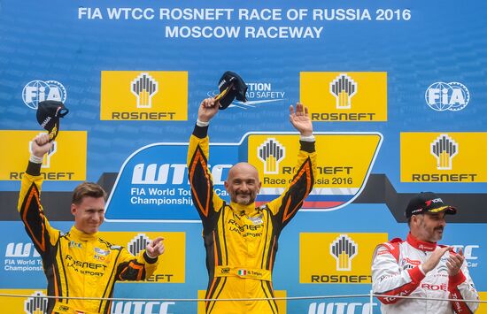 Racing. FIA WTCC. Round 4. Day Two
