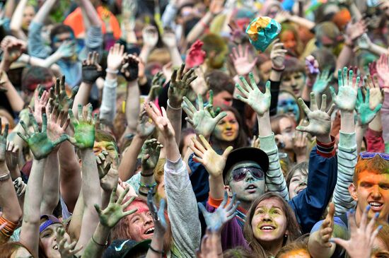 Holi festival in Moscow