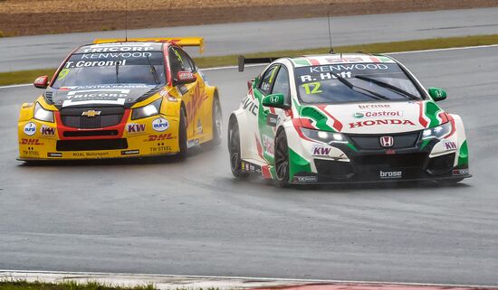 Racing. FIA WTCC. Round 4. Day Two