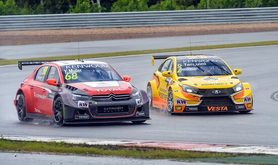 Racing. FIA WTCC. Round 4. Day Two