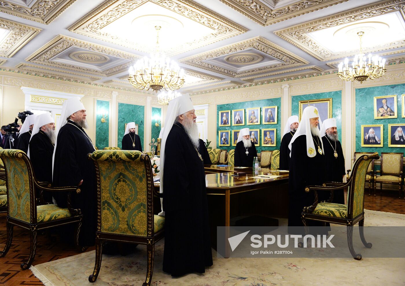 Emergency meeting of the Holy Synod of the Russian Orthodox Church