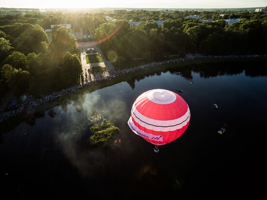 The 21st international air-balloon meeting