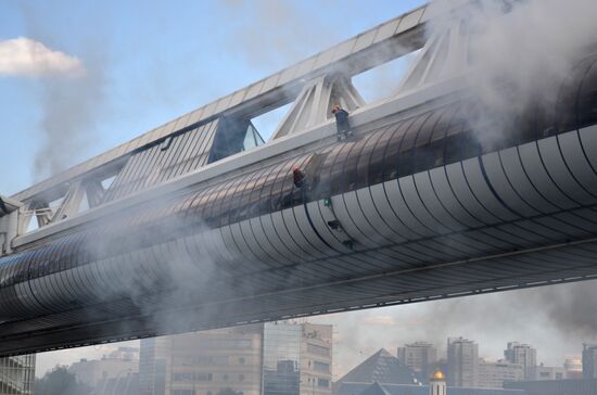 Emergencies Ministry holds drill on Bagration pedestrian bridge in Moscow