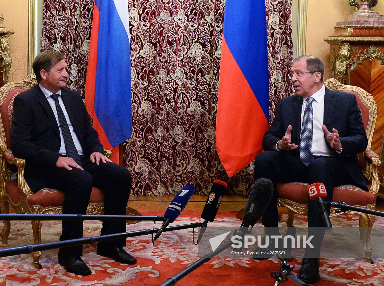 Sergey Lavrov meets with Slovenia's Foreign Minister Karl Erjavec