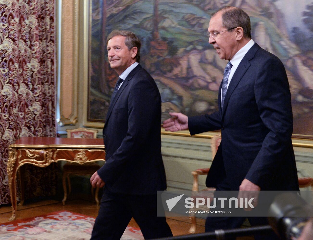 Sergey Lavrov meets with Slovenia's Foreign Minister Karl Erjavec