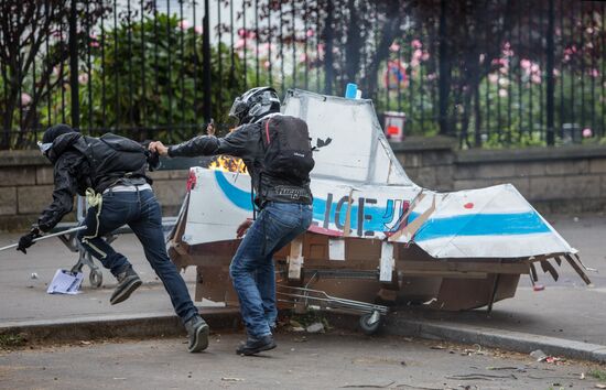 Protests in Paris