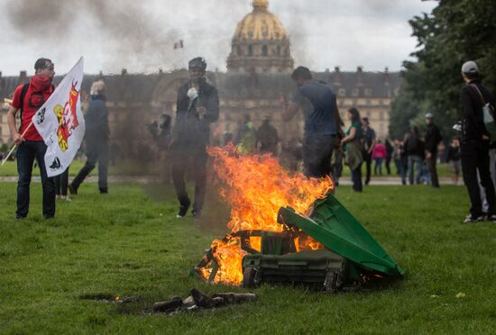 Protests in Paris