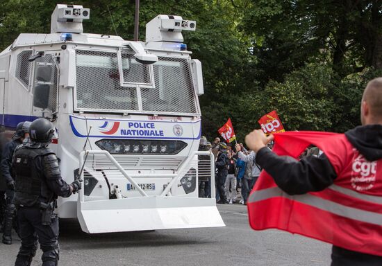 Protests in Paris