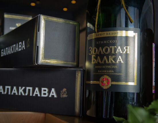Zolotaya Balka champagne vineyard opens in Crimea