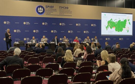 Preparations for St. Petersburg International Economic Forum's opening