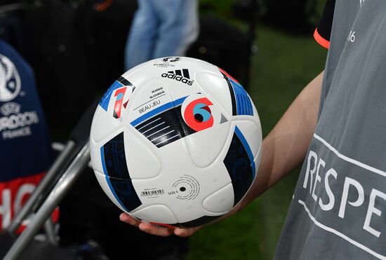 UEFA Euro 2016. Russia vs. Slovakia