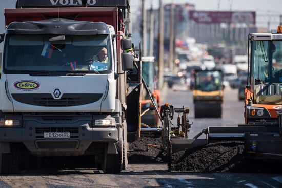 Road repairs in Omsk