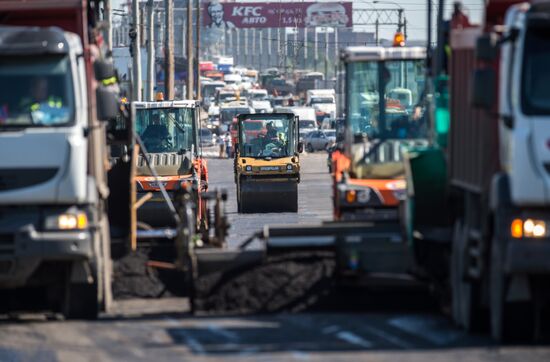 Road repairs in Omsk