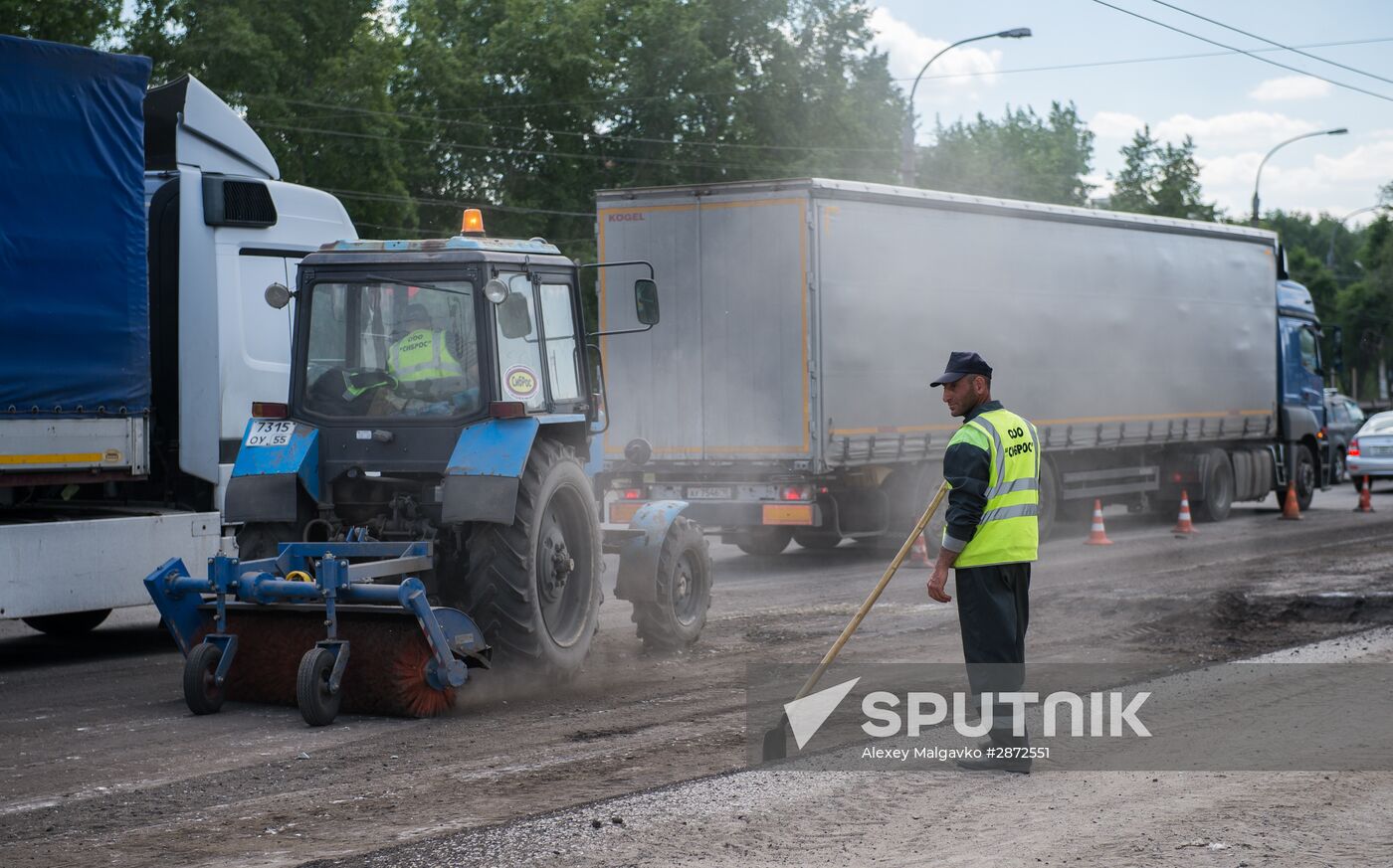 Road repairs in Omsk