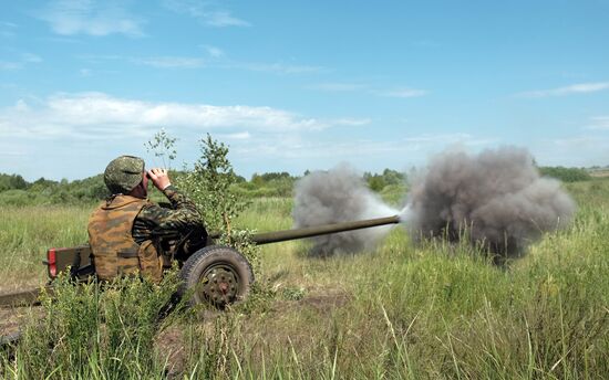 Artillery drill in Orenburg Region