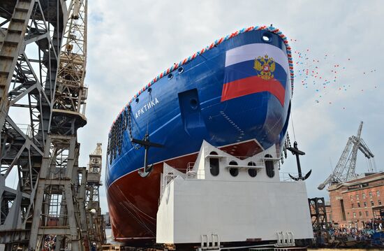 Lead Project Arktika nuclear icebreaker launched in St. Petersburg
