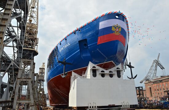 Lead Project Arktika nuclear icebreaker launched in St. Petersburg