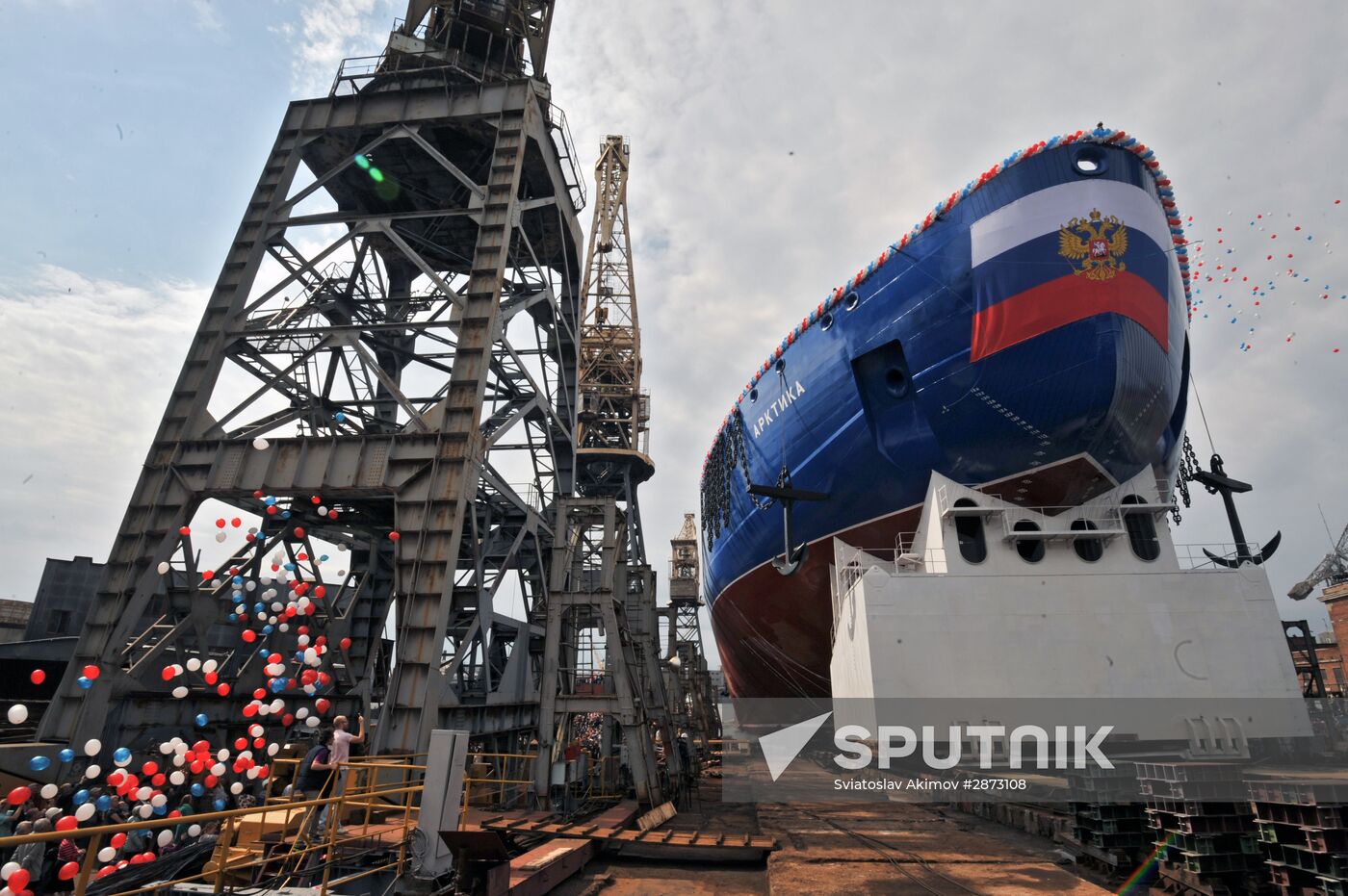 Lead Project Arktika nuclear icebreaker launched in St. Petersburg