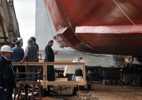 Lead Project Arktika nuclear icebreaker launched in St. Petersburg