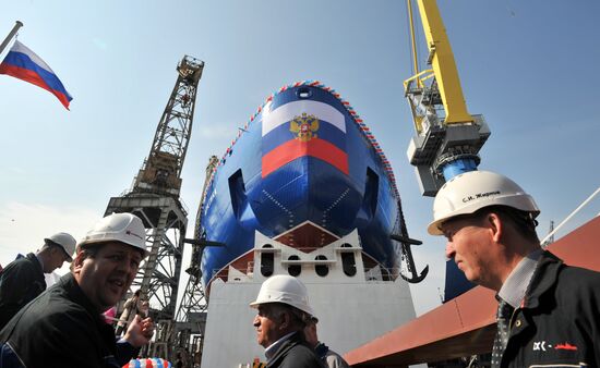 Lead Project Arktika nuclear icebreaker launched in St. Petersburg