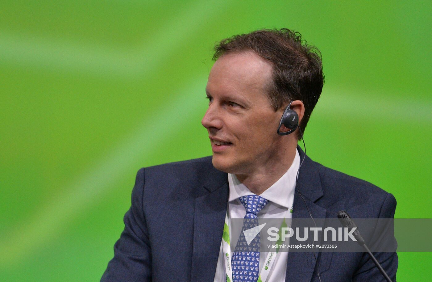 Sberbank plenary session. Technologies As a Pass Into Tomorrow: Evolve or Die