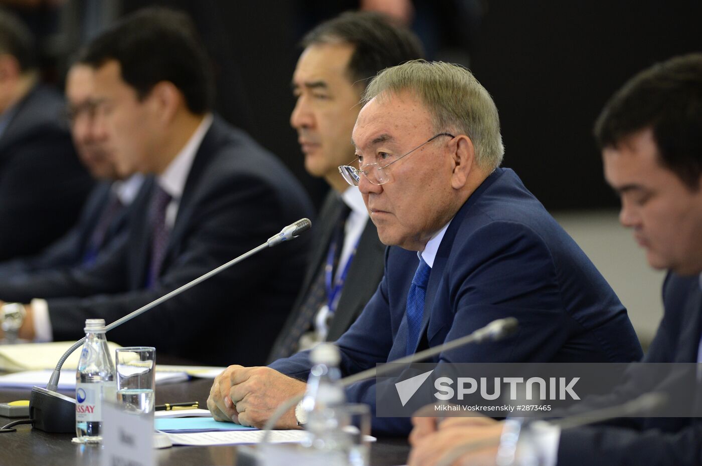 Kazakh President Nursultan Nazarbayev meets with Russian businessmen at SPIEF 2016