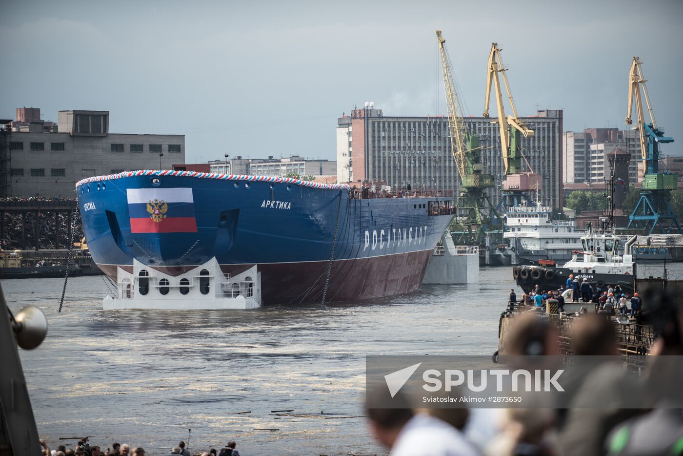 Lead Project Arktika nuclear icebreaker launched in St. Petersburg