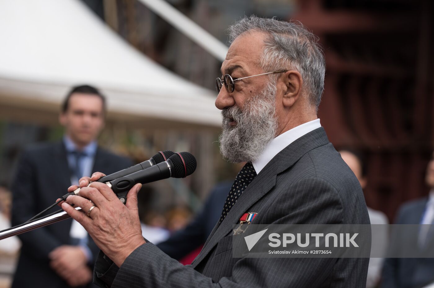Lead Project Arktika nuclear icebreaker launched in St. Petersburg