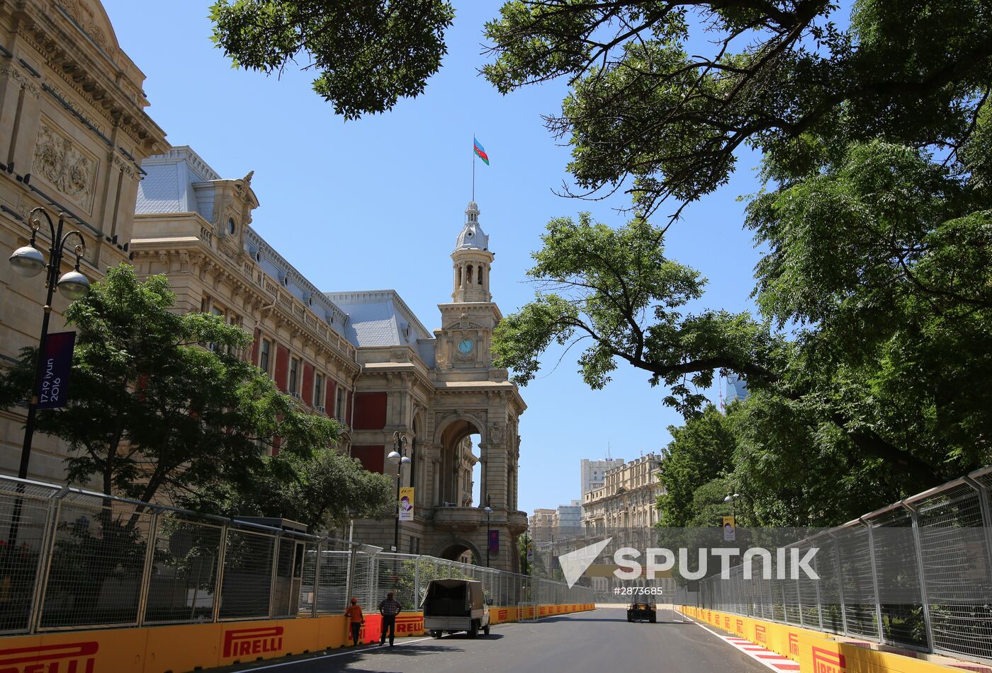 Car racing. Formula 1. Preparations for Grand Prix of Europe