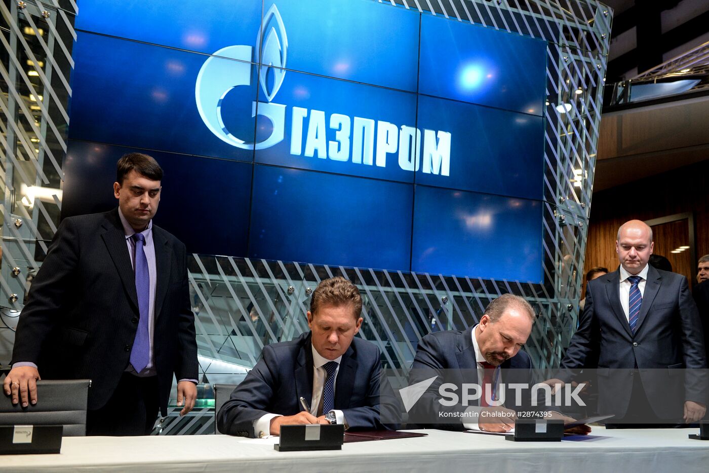 Gazprom signs several agreements the 20th St. Petersburg International Business Forum