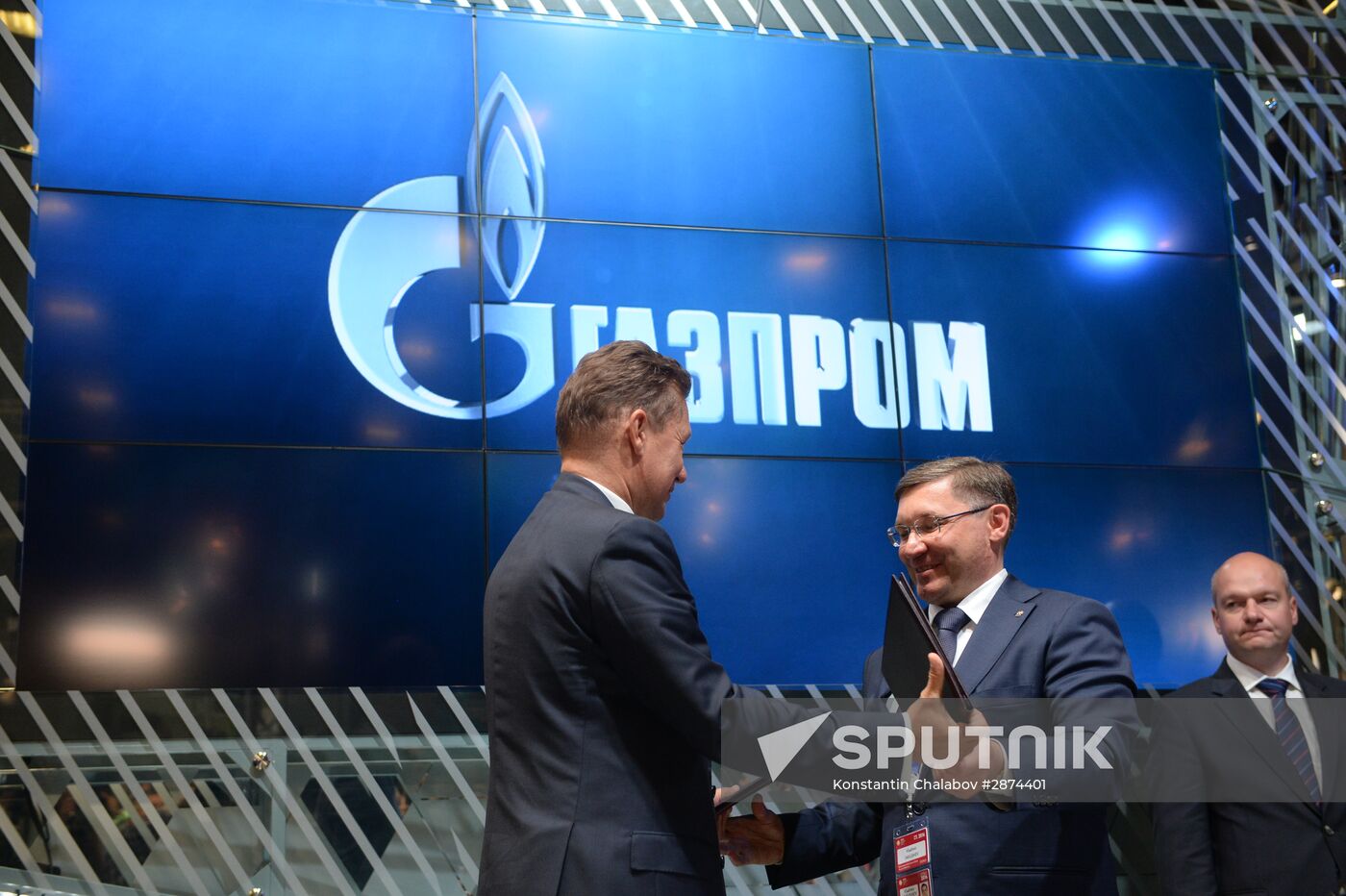 Gazprom signs several agreements the 20th St. Petersburg International Business Forum