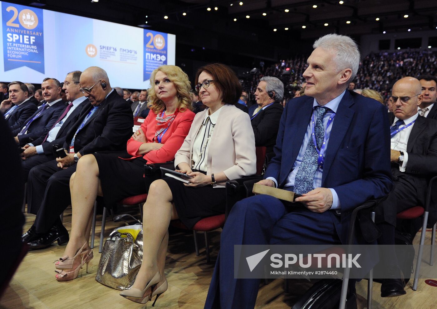 Capitalizing on the New Global Economic Reality plenary session