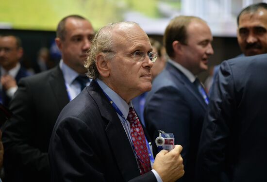 Capitalizing on the New Global Economic Reality plenary session