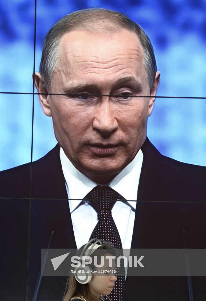 Capitalizing on the New Global Economic Reality plenary session