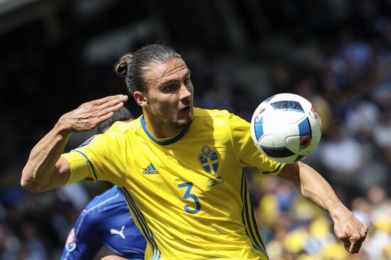 UEFA Euro 2016. Italy vs. Sweden