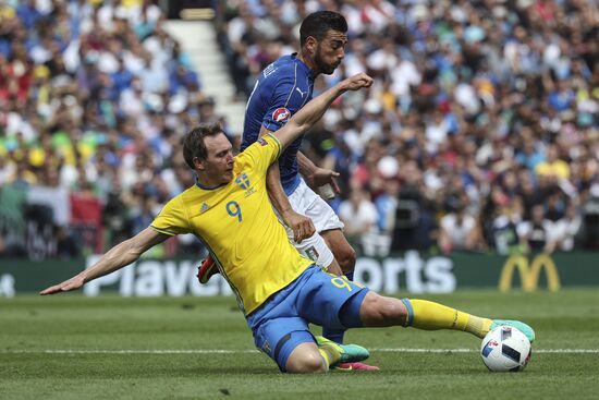 UEFA Euro 2016. Italy vs. Sweden