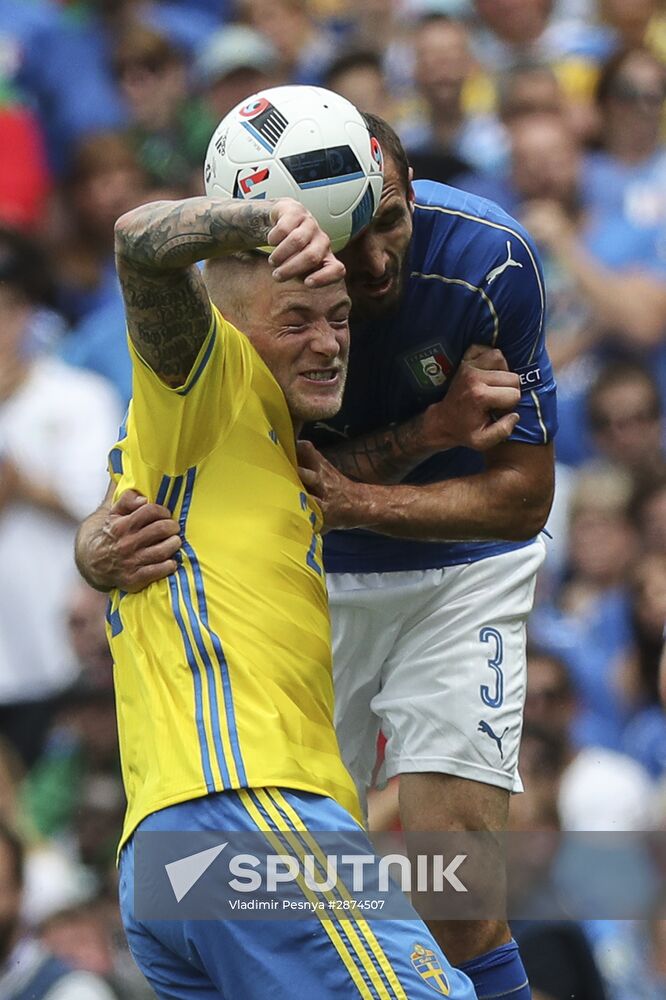 Football. UEFA Euro 2016. Italy vs. Sweden