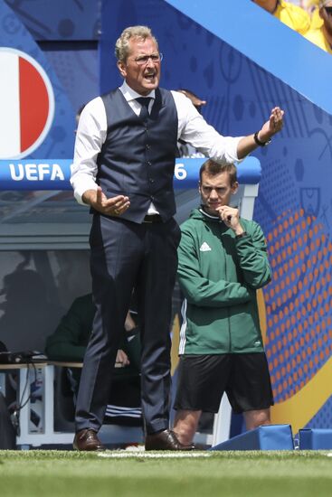 Football. UEFA Euro 2016. Italy vs. Sweden