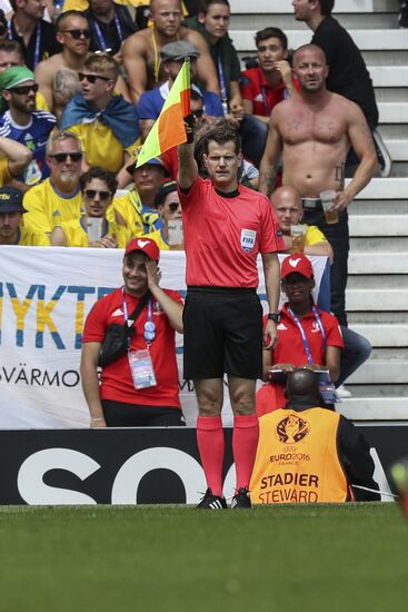 Football. UEFA Euro 2016. Italy vs. Sweden