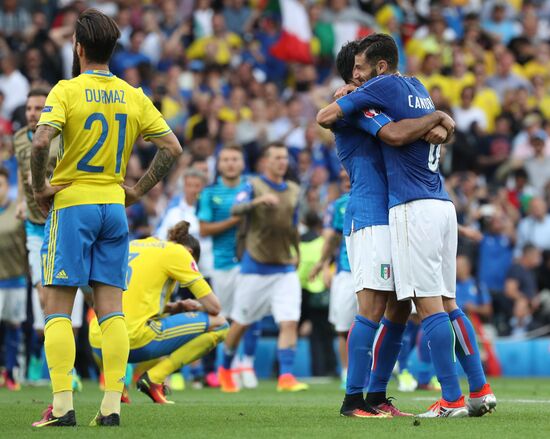 Football. UEFA Euro 2016. Italy vs. Sweden