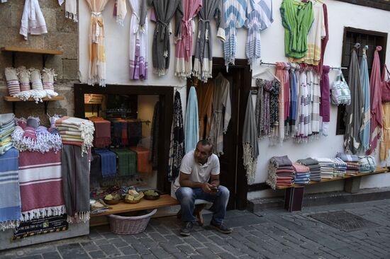 Turkey's resorts face decline in tourst flow from Russia