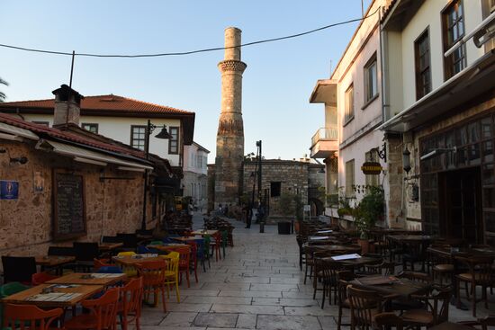 Turkey's resorts face decline in tourst flow from Russia