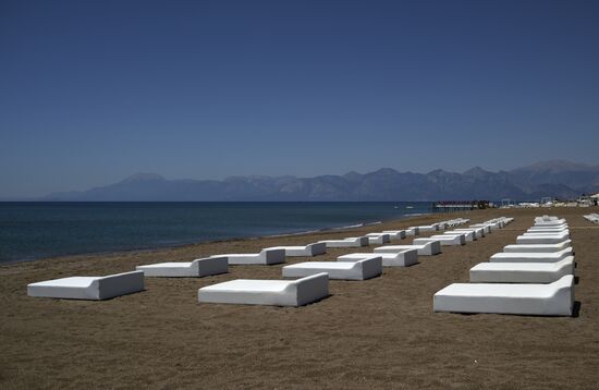 Turkey's resorts face decline in tourst flow from Russia